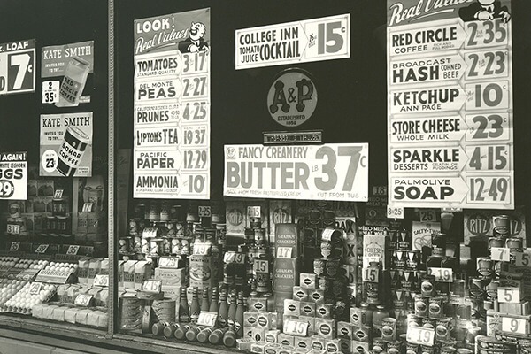 exterior of A&P store, the history of private-label foods